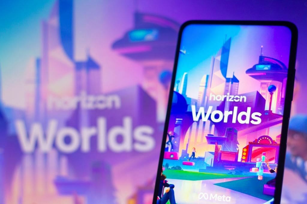 Horizon Worlds Coming to Smartphones